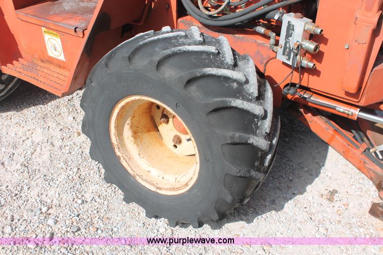 image for item I7935 1993 Ditch Witch 5110DD trencher