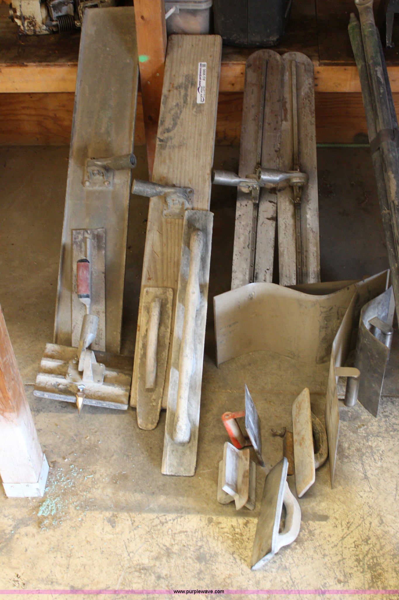 Concrete finishing tool kit in Topeka, KS Item AU9095 sold Purple Wave