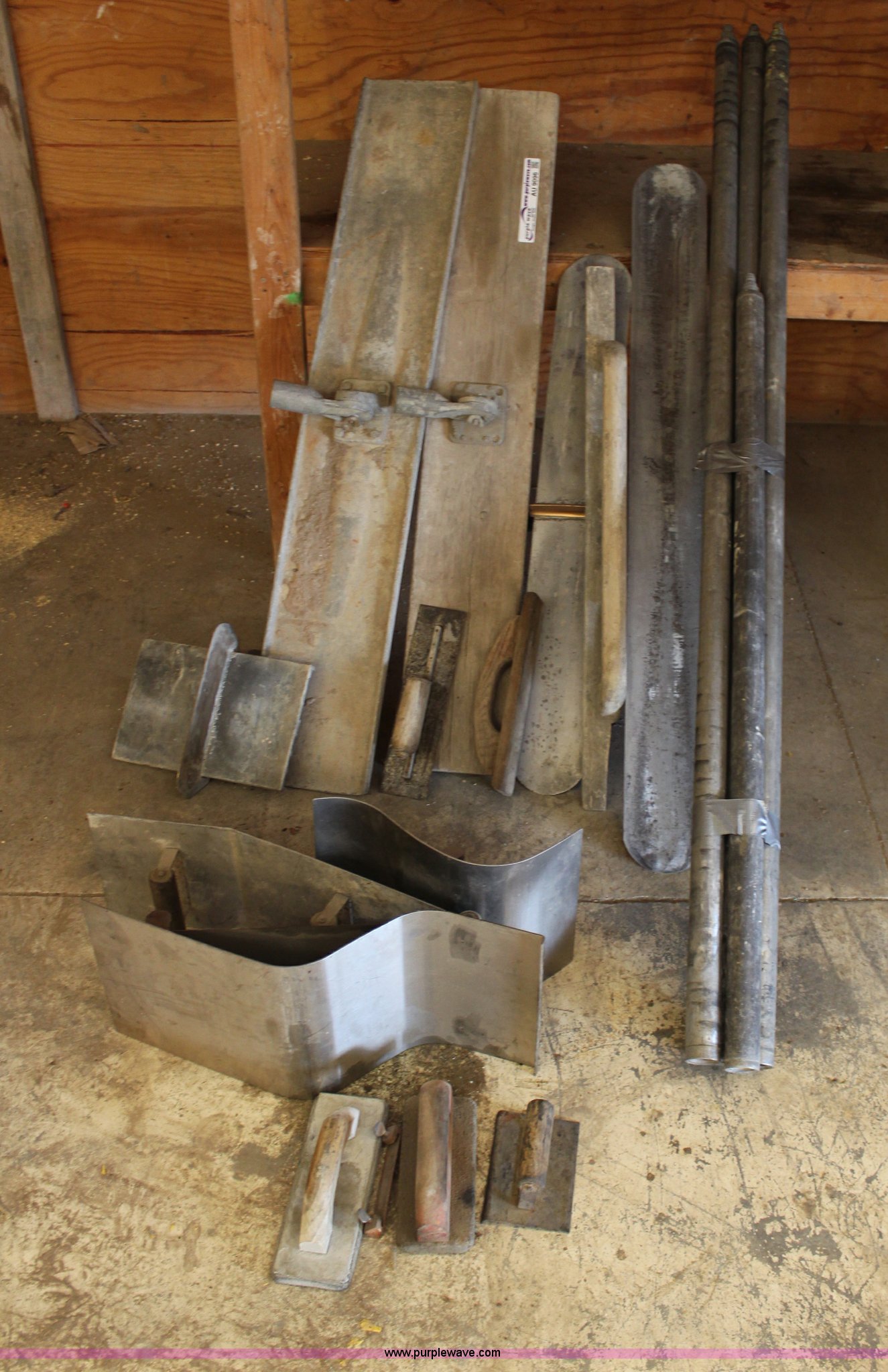 Concrete finishing tool kit in Topeka, KS Item AU9096 sold Purple Wave