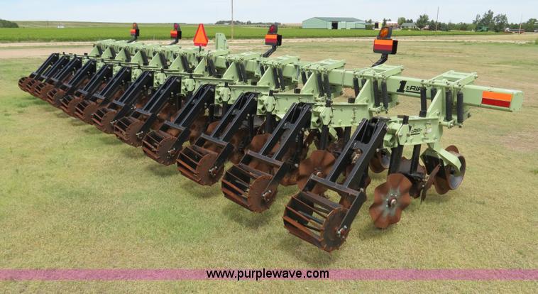 image for item B4786 2007 Orthman 1TRIPR 12R30 strip till