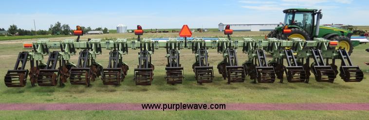 image for item B4786 2007 Orthman 1TRIPR 12R30 strip till