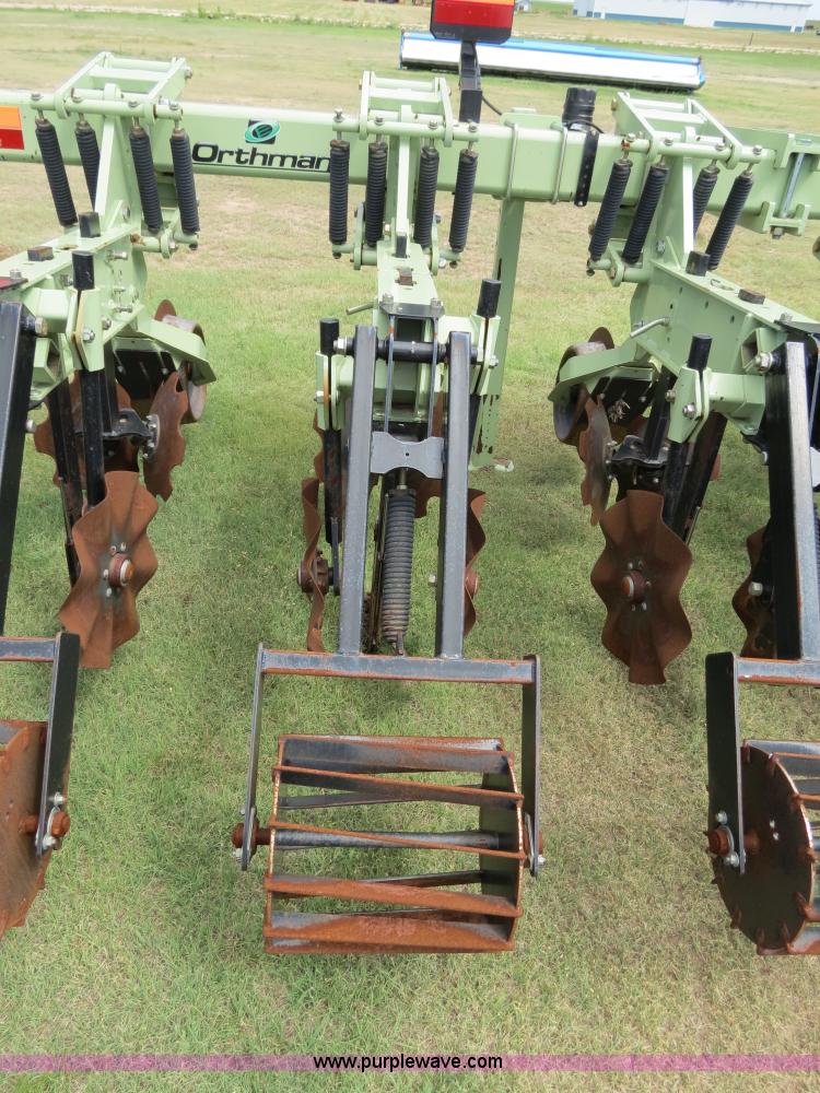 image for item B4786 2007 Orthman 1TRIPR 12R30 strip till