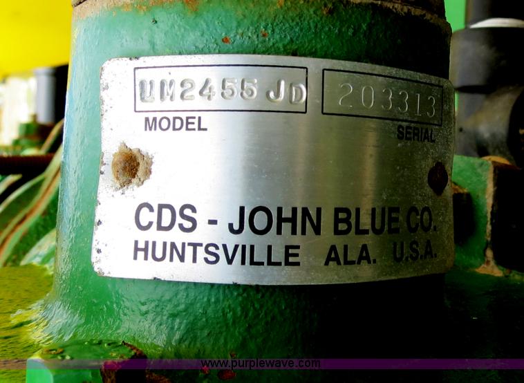 image for item B4787 2001 John Deere 1770 planter