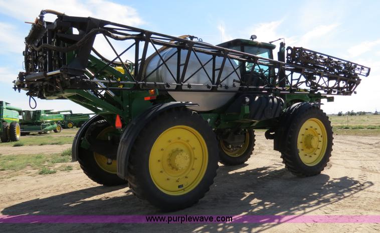 image for item B4789 2009 John Deere 4930 self-propelled sprayer