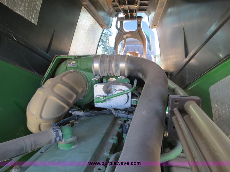 image for item B4789 2009 John Deere 4930 self-propelled sprayer