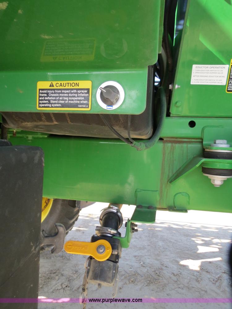 image for item B4789 2009 John Deere 4930 self-propelled sprayer