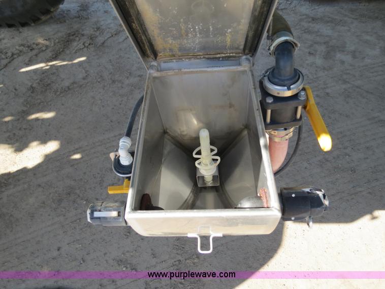 image for item B4789 2009 John Deere 4930 self-propelled sprayer