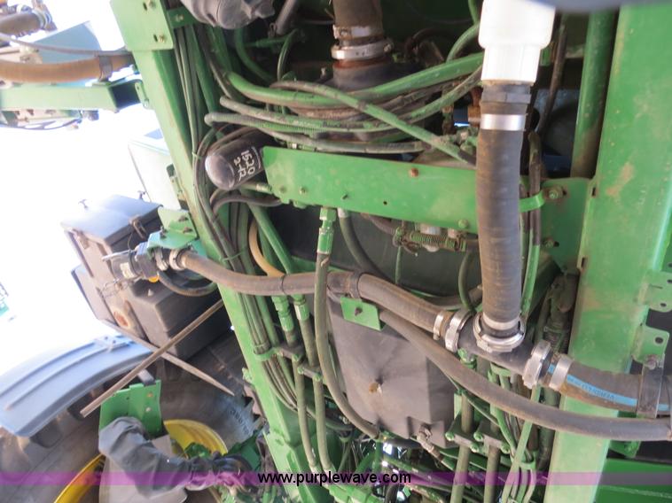 image for item B4789 2009 John Deere 4930 self-propelled sprayer