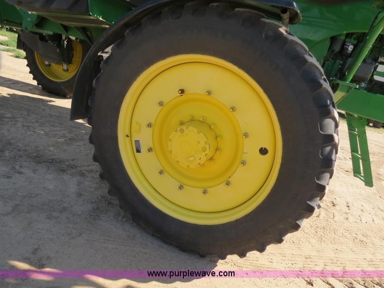 image for item B4789 2009 John Deere 4930 self-propelled sprayer