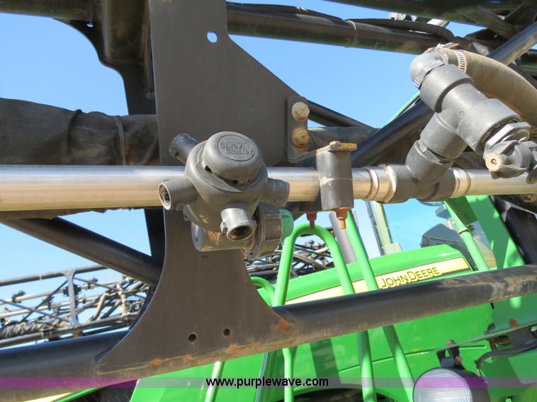 image for item B4789 2009 John Deere 4930 self-propelled sprayer