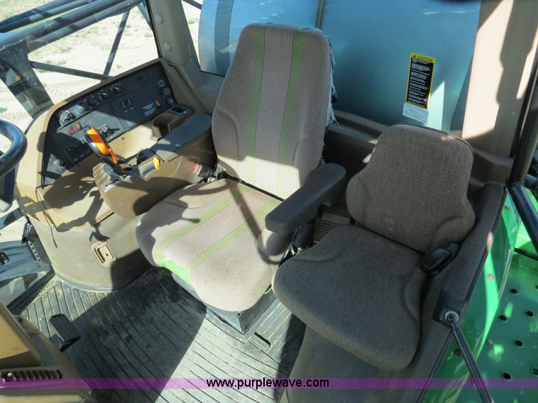 image for item B4789 2009 John Deere 4930 self-propelled sprayer