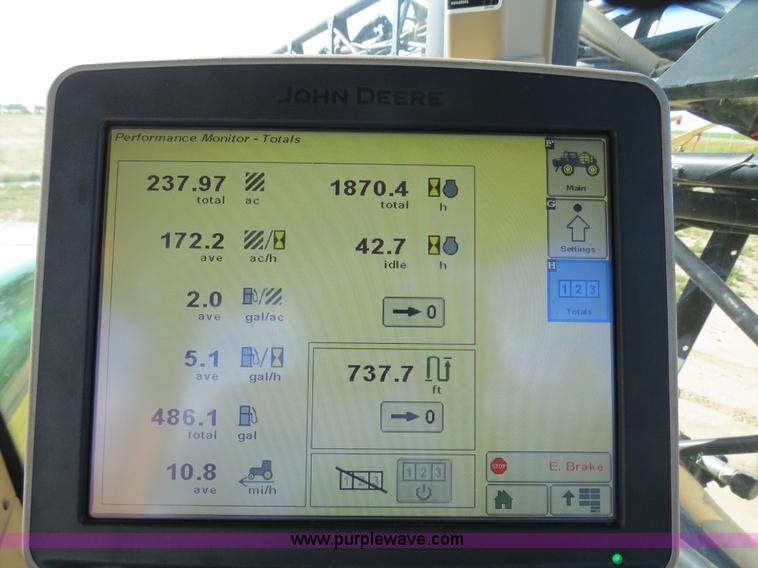 image for item B4789 2009 John Deere 4930 self-propelled sprayer