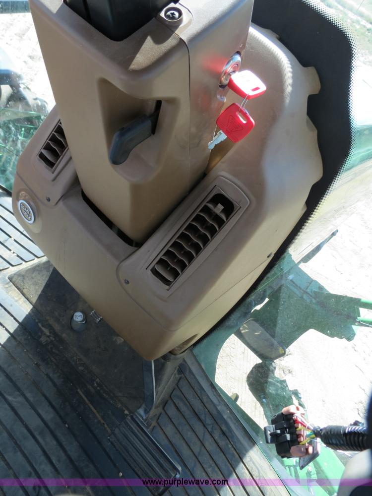 image for item B4789 2009 John Deere 4930 self-propelled sprayer