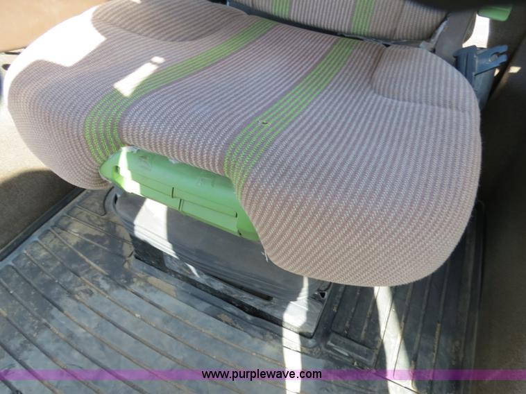 image for item B4789 2009 John Deere 4930 self-propelled sprayer