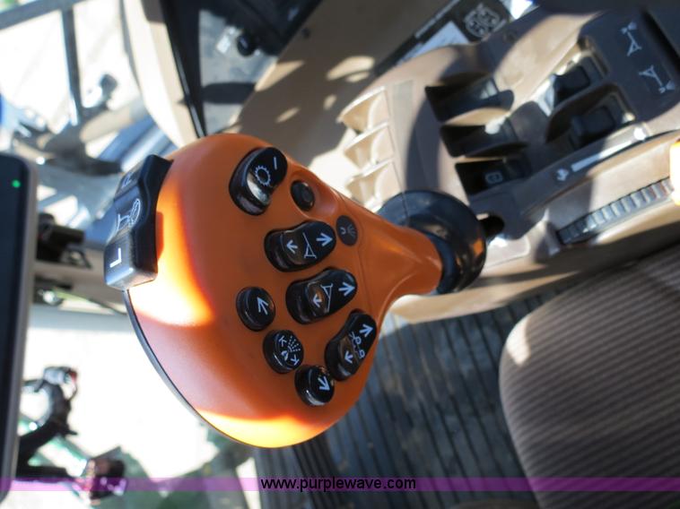 image for item B4789 2009 John Deere 4930 self-propelled sprayer