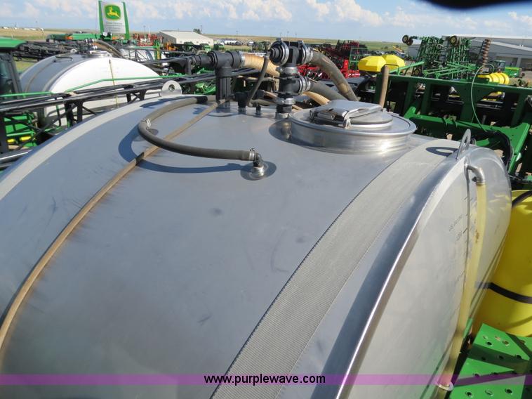 image for item B4789 2009 John Deere 4930 self-propelled sprayer