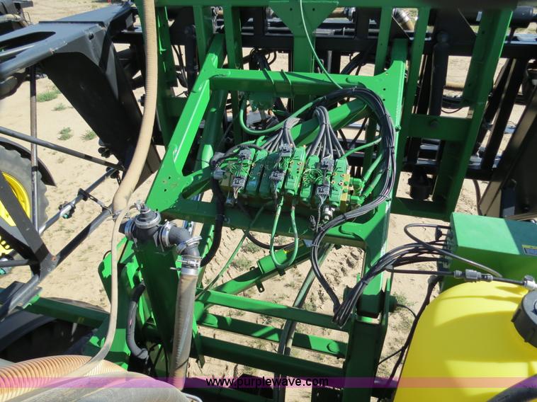 image for item B4789 2009 John Deere 4930 self-propelled sprayer