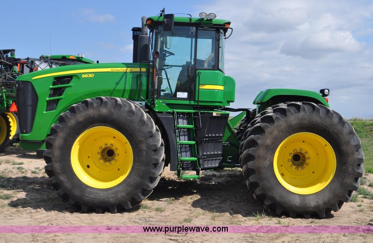 image for item G6112 2011 John Deere 9630 4WD tractor