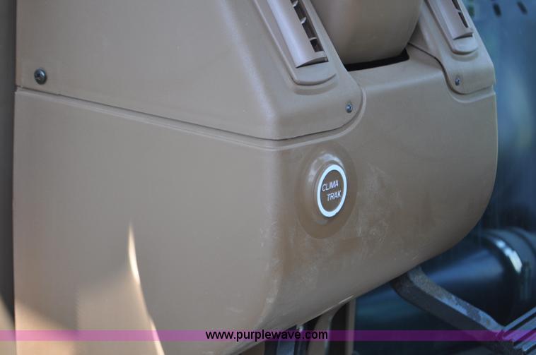 image for item G6112 2011 John Deere 9630 4WD tractor