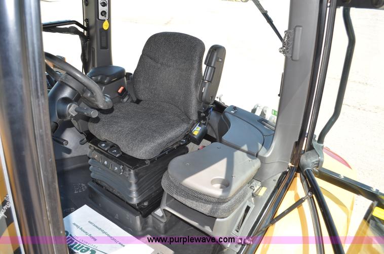 image for item G6113 2010 Caterpillar Challenger MT755C tractor