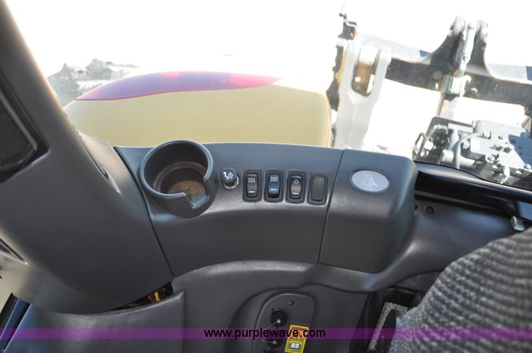 image for item G6113 2010 Caterpillar Challenger MT755C tractor