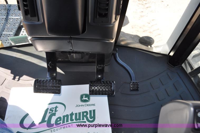 image for item G6113 2010 Caterpillar Challenger MT755C tractor