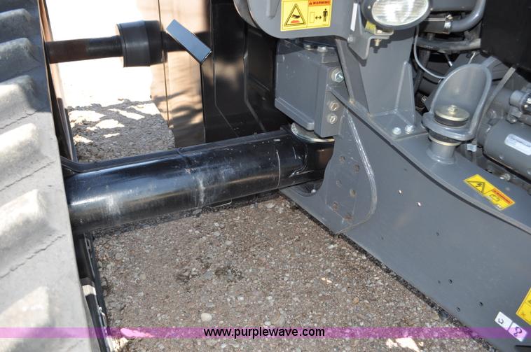 image for item G6113 2010 Caterpillar Challenger MT755C tractor