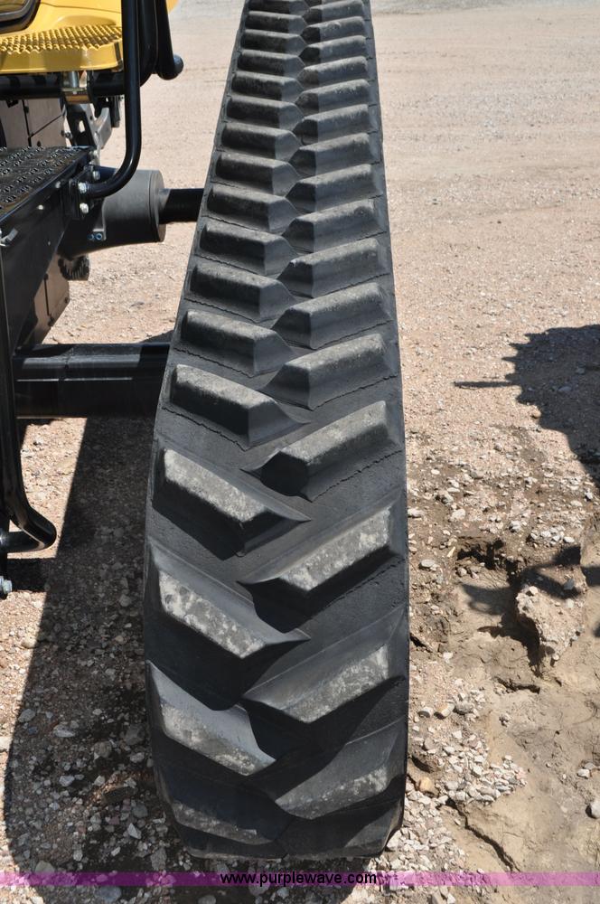 image for item G6113 2010 Caterpillar Challenger MT755C tractor