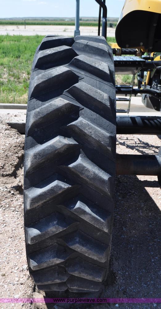 image for item G6113 2010 Caterpillar Challenger MT755C tractor