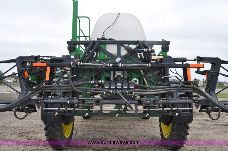 2008 John Deere 4830 selfpropelled sprayer in Cheyenne Wells, CO