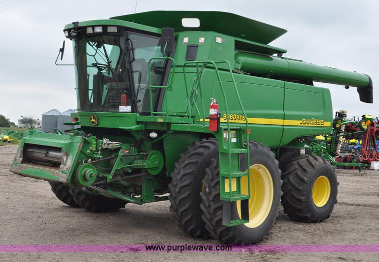 image for item G6116 2005 John Deere 9860 STS 2WD combine