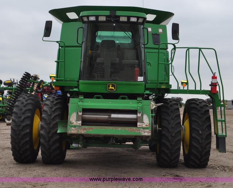 image for item G6116 2005 John Deere 9860 STS 2WD combine