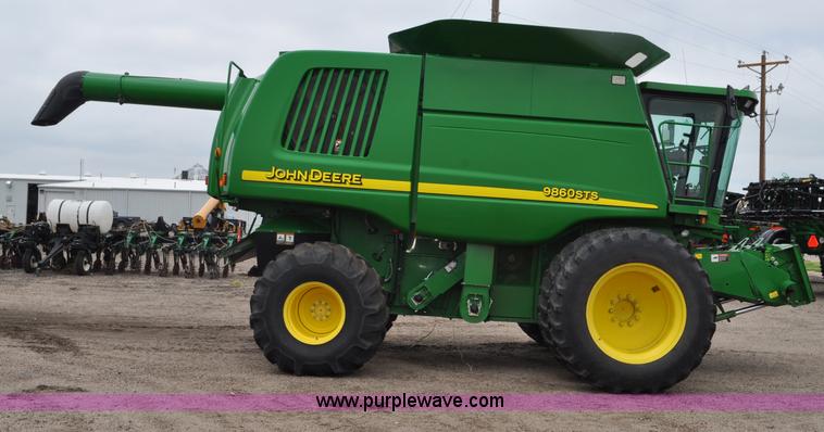 image for item G6116 2005 John Deere 9860 STS 2WD combine