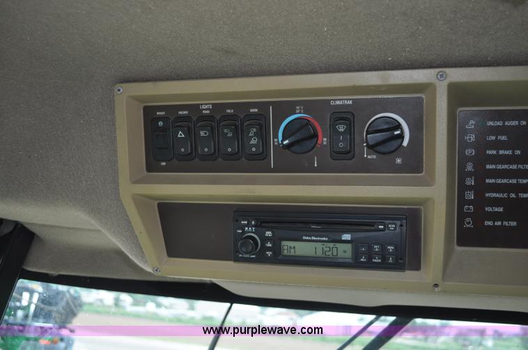 image for item G6116 2005 John Deere 9860 STS 2WD combine