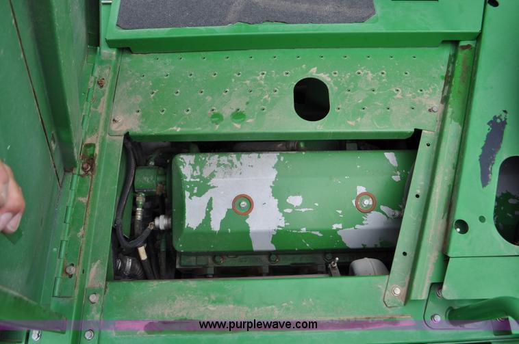 image for item G6116 2005 John Deere 9860 STS 2WD combine