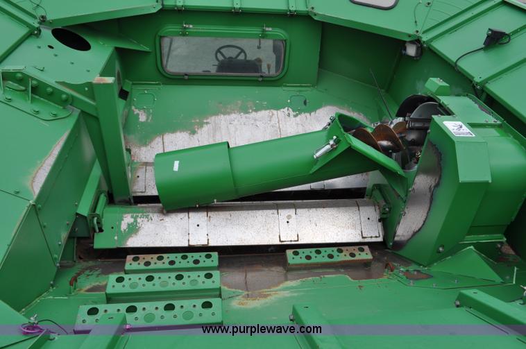 image for item G6116 2005 John Deere 9860 STS 2WD combine