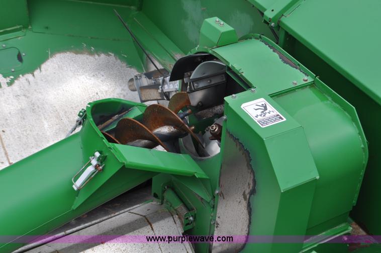 image for item G6116 2005 John Deere 9860 STS 2WD combine