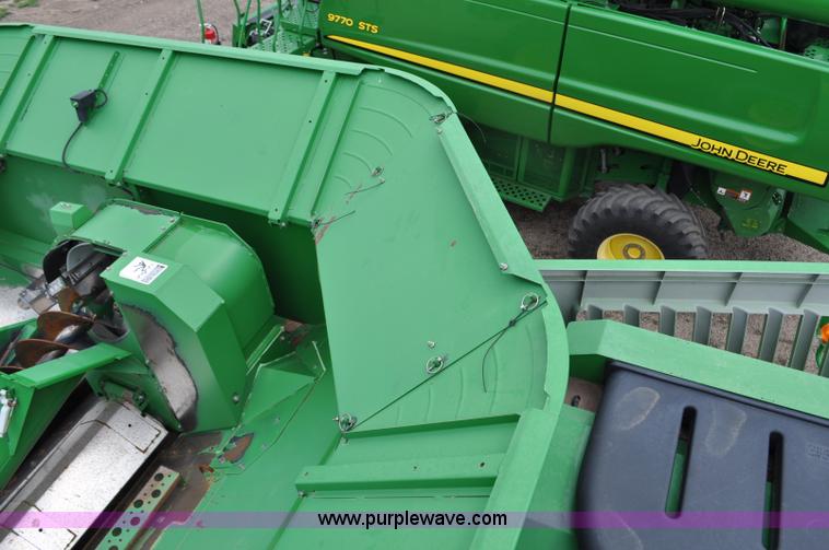 image for item G6116 2005 John Deere 9860 STS 2WD combine