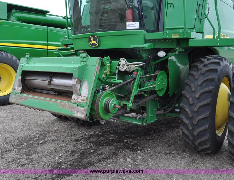 image for item G6116 2005 John Deere 9860 STS 2WD combine