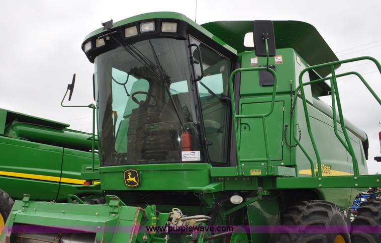 image for item G6116 2005 John Deere 9860 STS 2WD combine