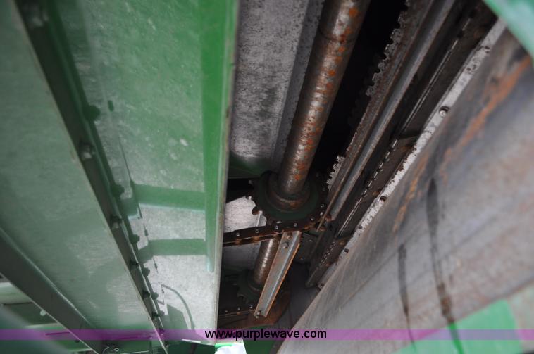 image for item G6116 2005 John Deere 9860 STS 2WD combine