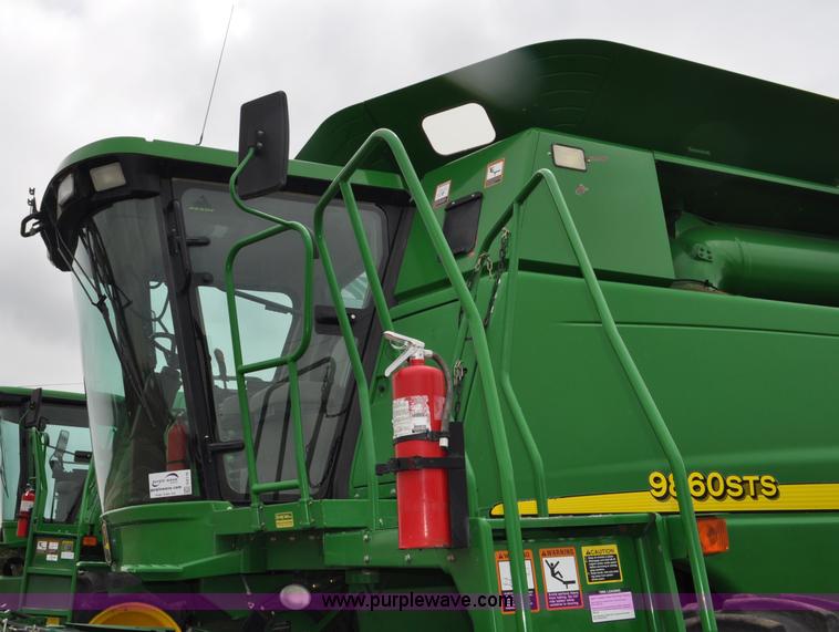 image for item G6116 2005 John Deere 9860 STS 2WD combine