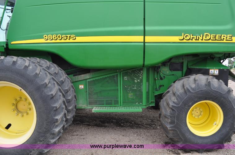 image for item G6116 2005 John Deere 9860 STS 2WD combine