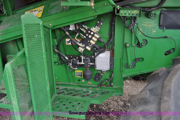 image for item G6116 2005 John Deere 9860 STS 2WD combine