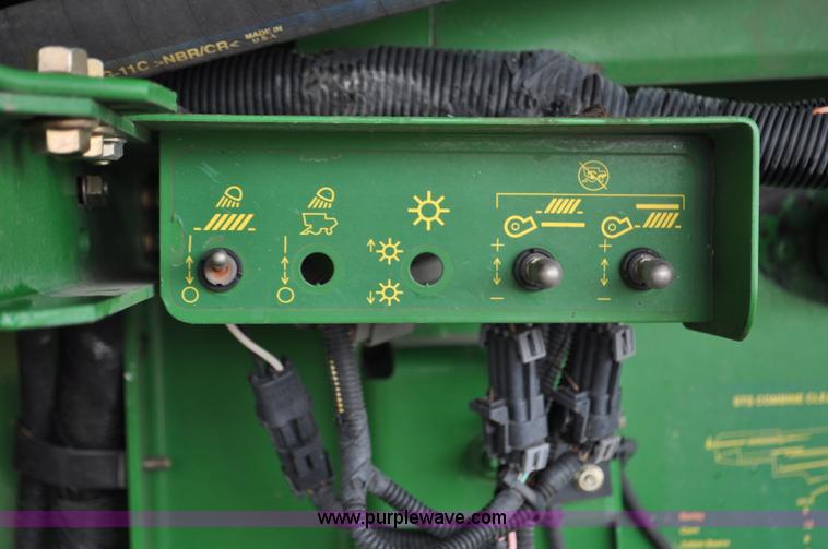 image for item G6116 2005 John Deere 9860 STS 2WD combine