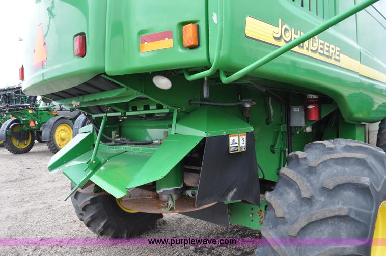 image for item G6116 2005 John Deere 9860 STS 2WD combine