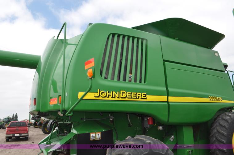 image for item G6116 2005 John Deere 9860 STS 2WD combine