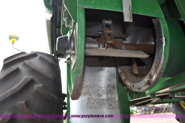 image for item G6116 2005 John Deere 9860 STS 2WD combine