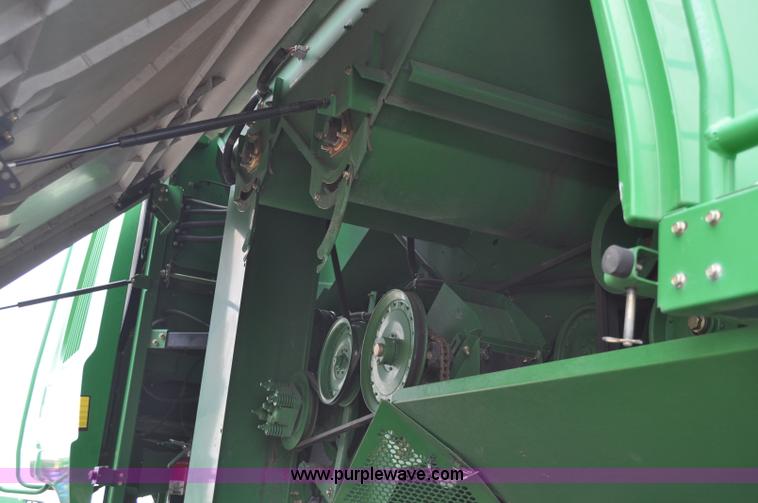 image for item G6116 2005 John Deere 9860 STS 2WD combine