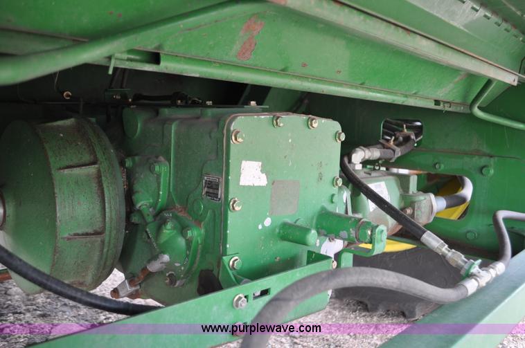 image for item G6116 2005 John Deere 9860 STS 2WD combine